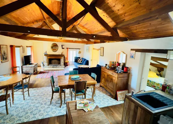 Le Moulin De Bel Air 3*